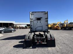 FREIGHTLINER CASCADIA 126