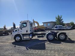 FREIGHTLINER CASCADIA 113