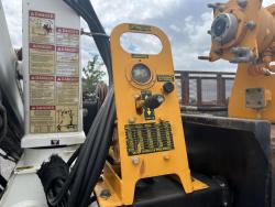 CAMION CON GRUA IMT 11/76K3