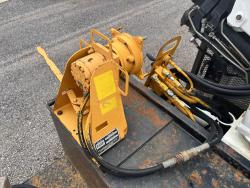 CAMION CON GRUA IMT 11/76K3