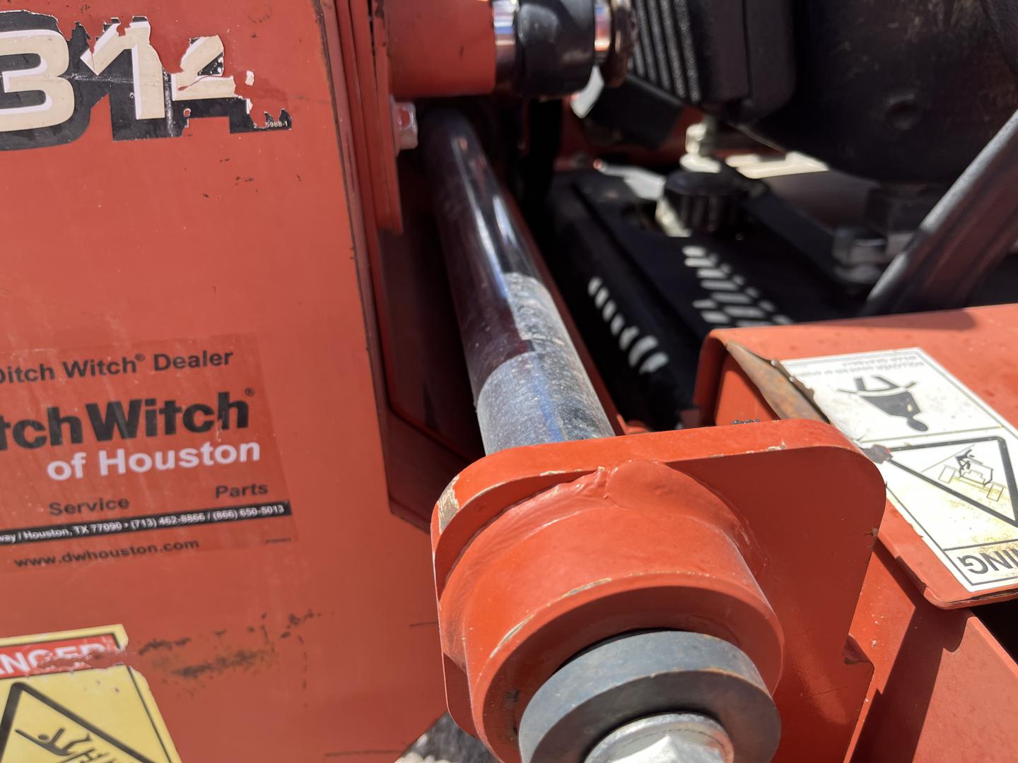 imagenes/INVOICE/2019/18196/ZANJADORA_DITCH_WITCH_RT45_15.JPG