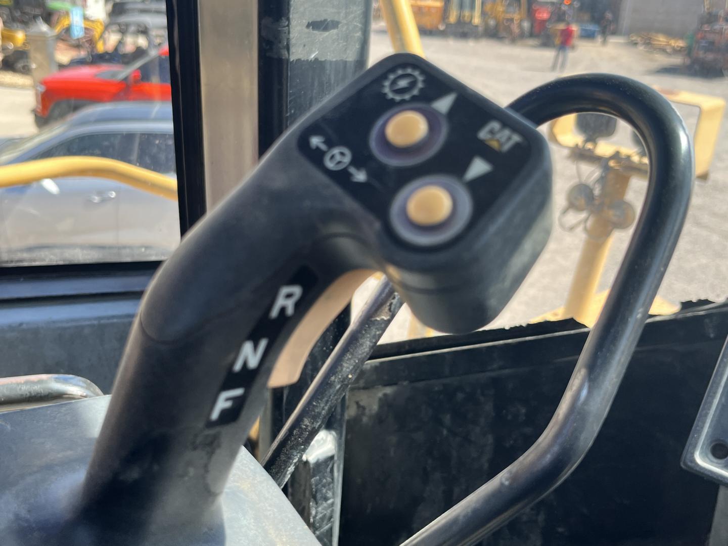 imagenes/INVOICE/2019/18207/CARGADOR_FRONTAL_988G_24.JPG