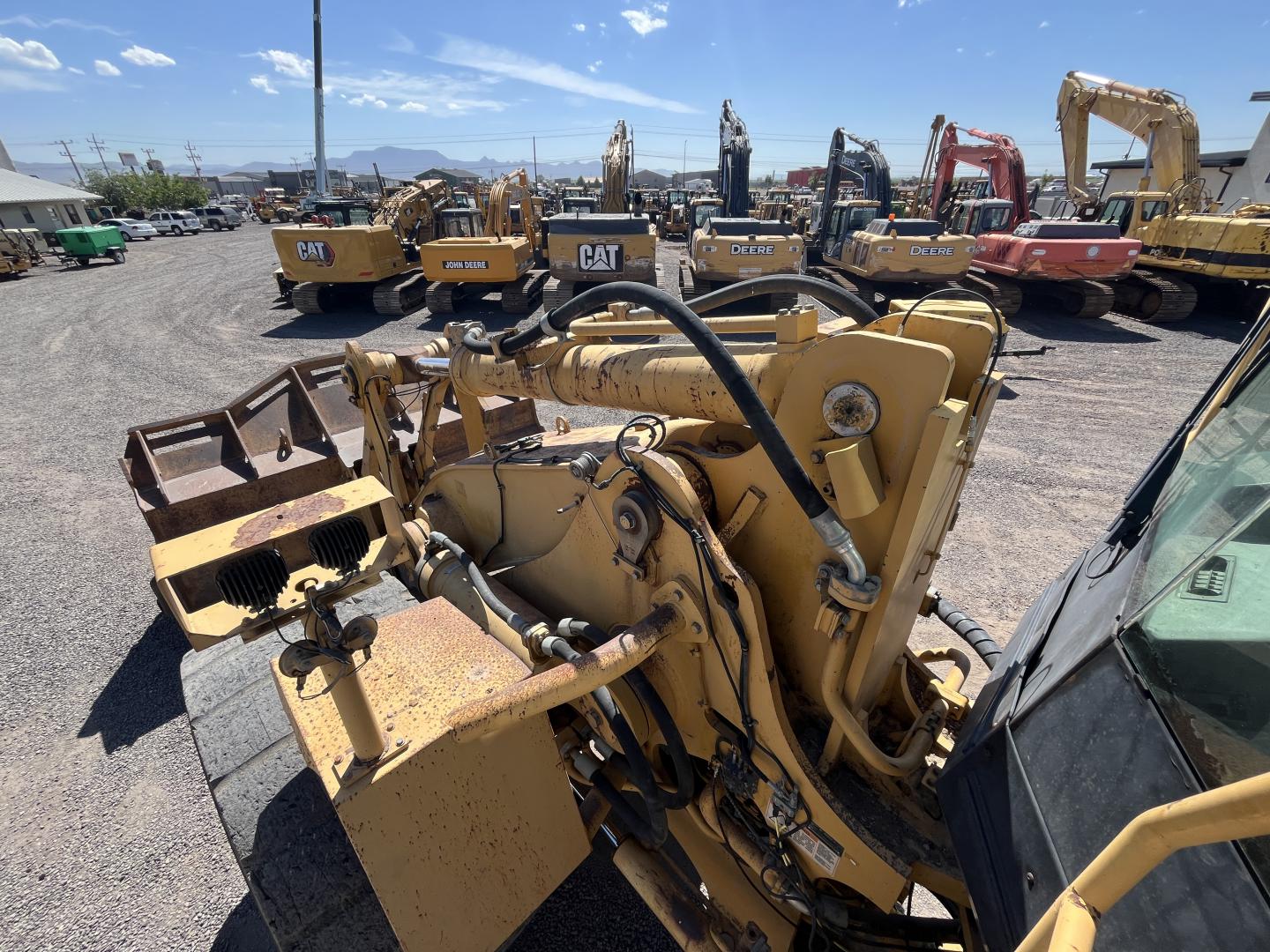 imagenes/INVOICE/2019/18207/CARGADOR_FRONTAL_988G_27.JPG