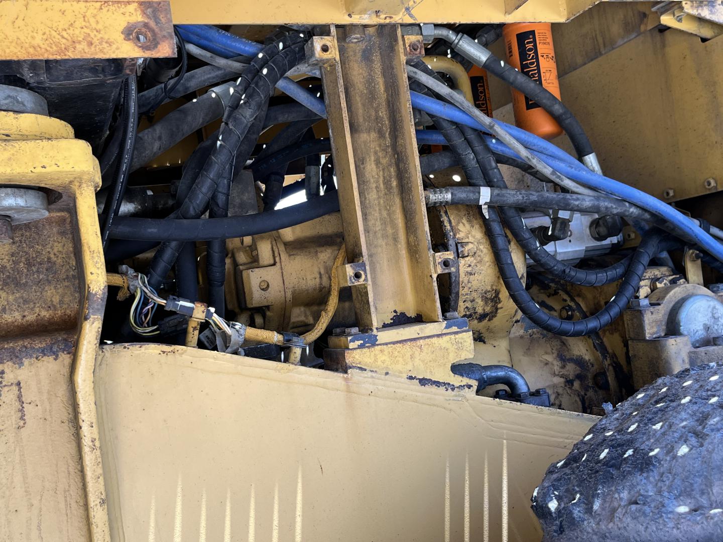 imagenes/INVOICE/2019/18207/CARGADOR_FRONTAL_988G_8.JPG