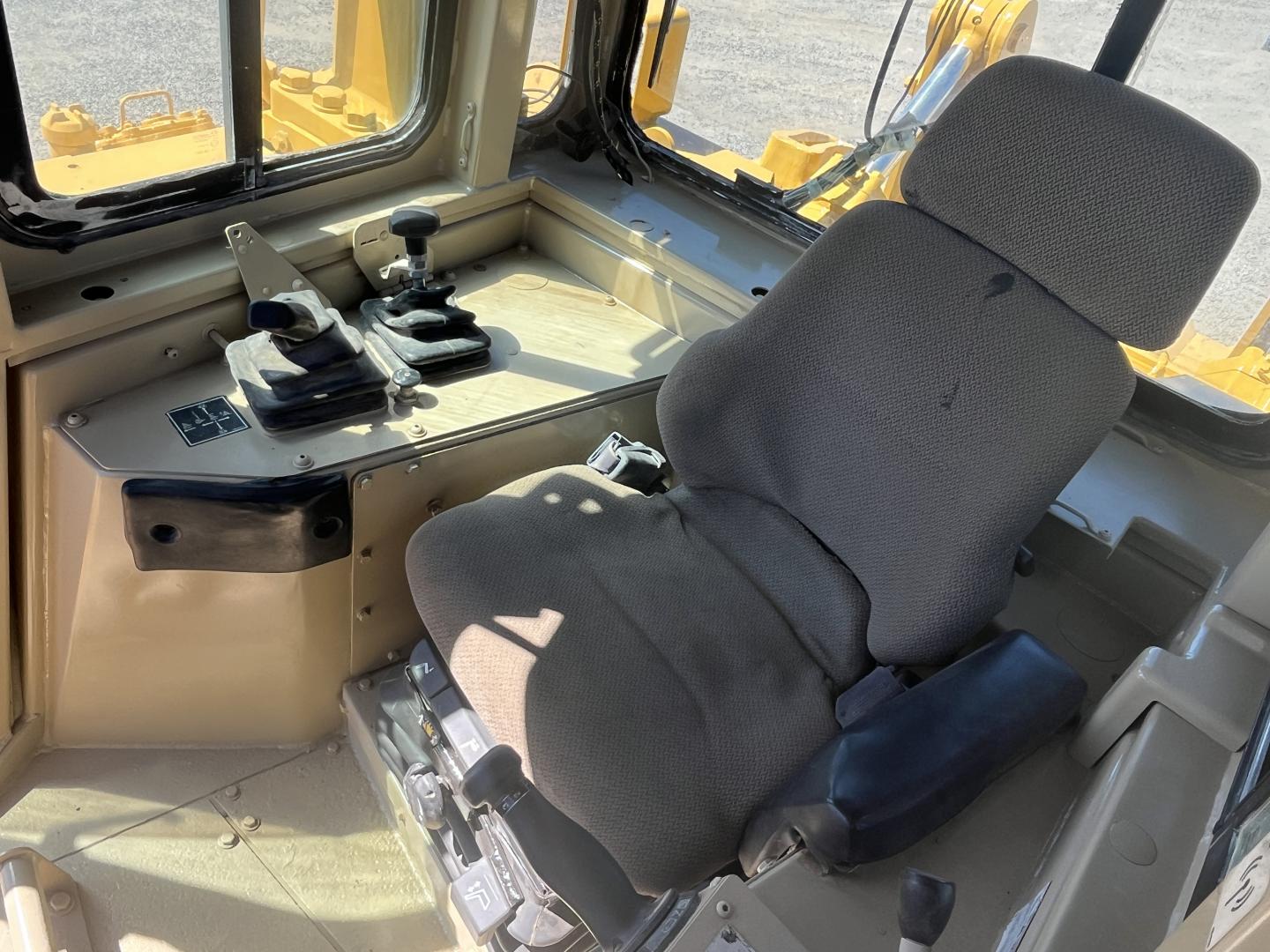 imagenes/INVOICE/2019/18243/BULLDOZER_D8R_38.JPG