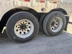 REMOLQUE GANADERO DE 48 FT