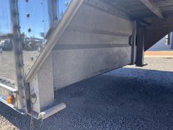 REMOLQUE GANADERO MERRIT DE 48 FT