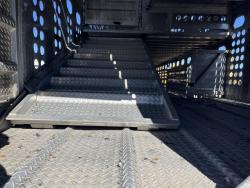 REMOLQUE GANADERO MERRIT DE 48 FT