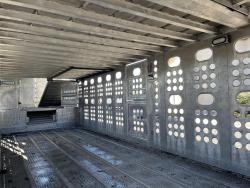 REMOLQUE GANADERO MERRIT DE 48 FT