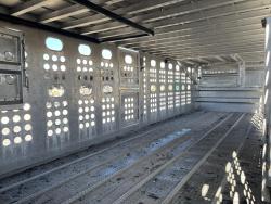 REMOLQUE GANADERO MERRIT DE 48 FT