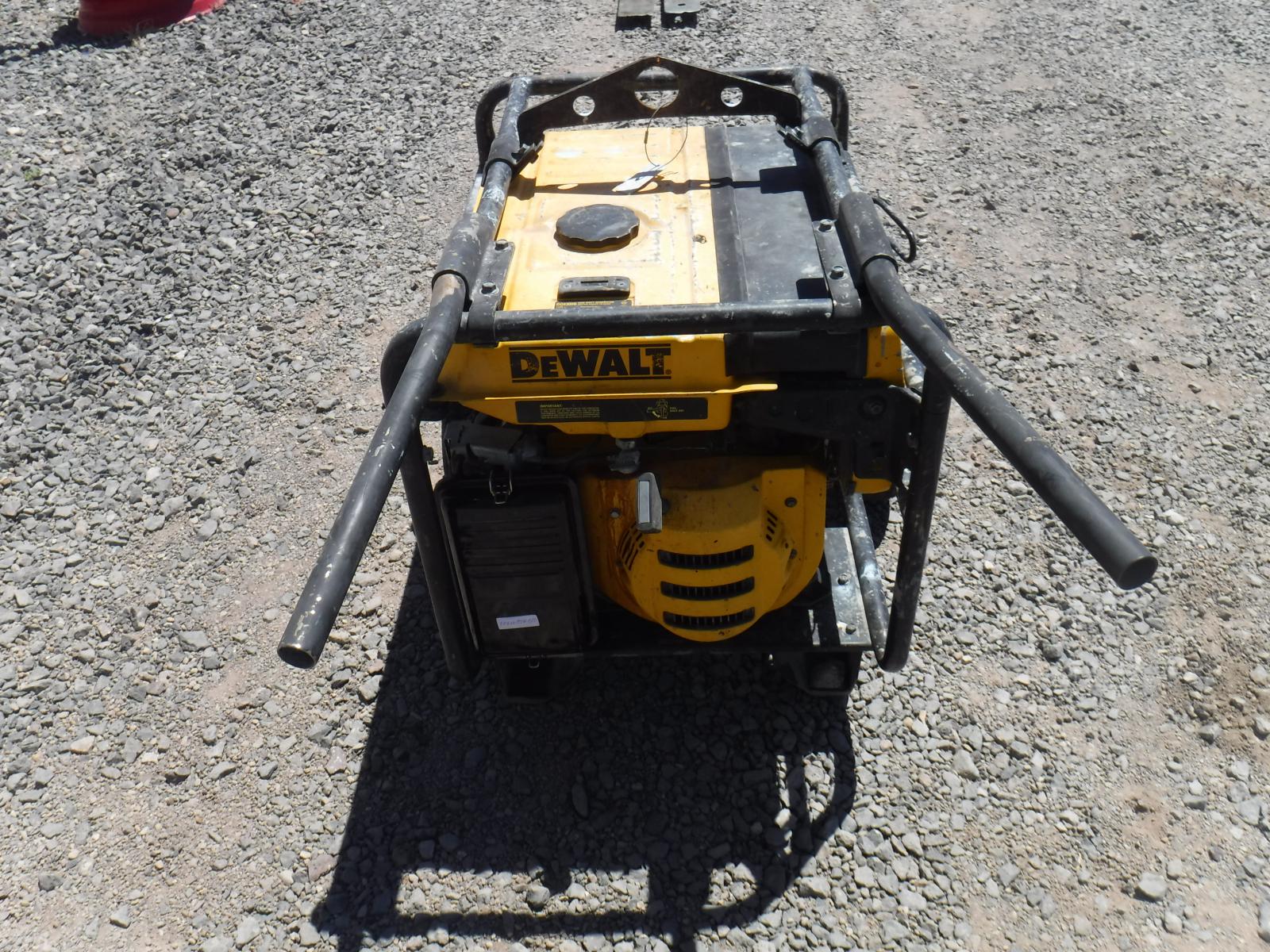 PLANTA DE LUZ DEWALT DG6300B