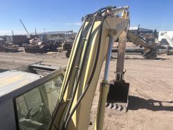 NEW HOLLAND EC215