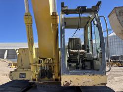 NEW HOLLAND EC215