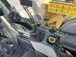 CATERPILLAR 330 CON BRAZO PIERCE HSB-20