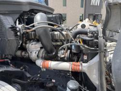 FREIGHTLINER CASCADIA 126