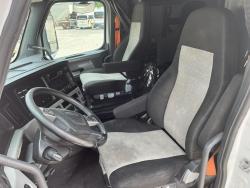 FREIGHTLINER CASCADIA 126