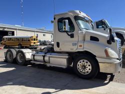 FREIGHTLINER CASCADIA 113