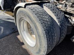 FREIGHTLINER CASCADIA 113