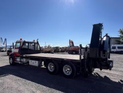 CAMION CON GRUA HIAB 330-6