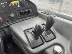 CAMION DE SERVICIO CAT 730