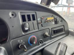 CAMION DE SERVICIO CAT 730