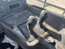 CAMION DE SERVICIO CAT 730 PARA REFACCIONES