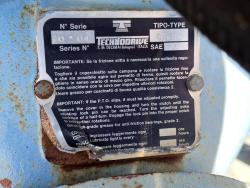 MOTOR CATERPILLAR 3126B CON CAJA REDUCTORA