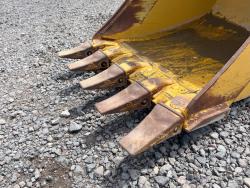 CUCHARON JOHN DEERE DE 24 PULGADAS