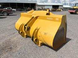 CUCHARON JOHN DEERE 524