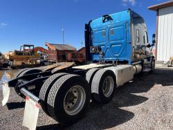 TRACTOCAMION FREIGHTLINER CASCADIA