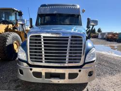 TRACTOCAMION FREIGHTLINER CASCADIA