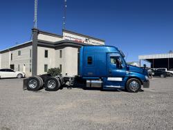 TRACTOCAMION FREIGHTLINER CASCADIA