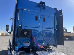 TRACTOCAMION FREIGHTLINER CASCADIA