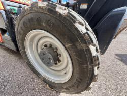 MONTACARGAS TELESCOPICO JLG 1055