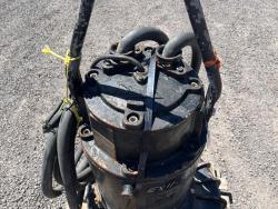 BOMBA DE AGUA SUMERGIBLE FLYGT CS-3300.181