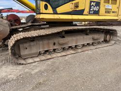 KOMATSU PC240LC-10