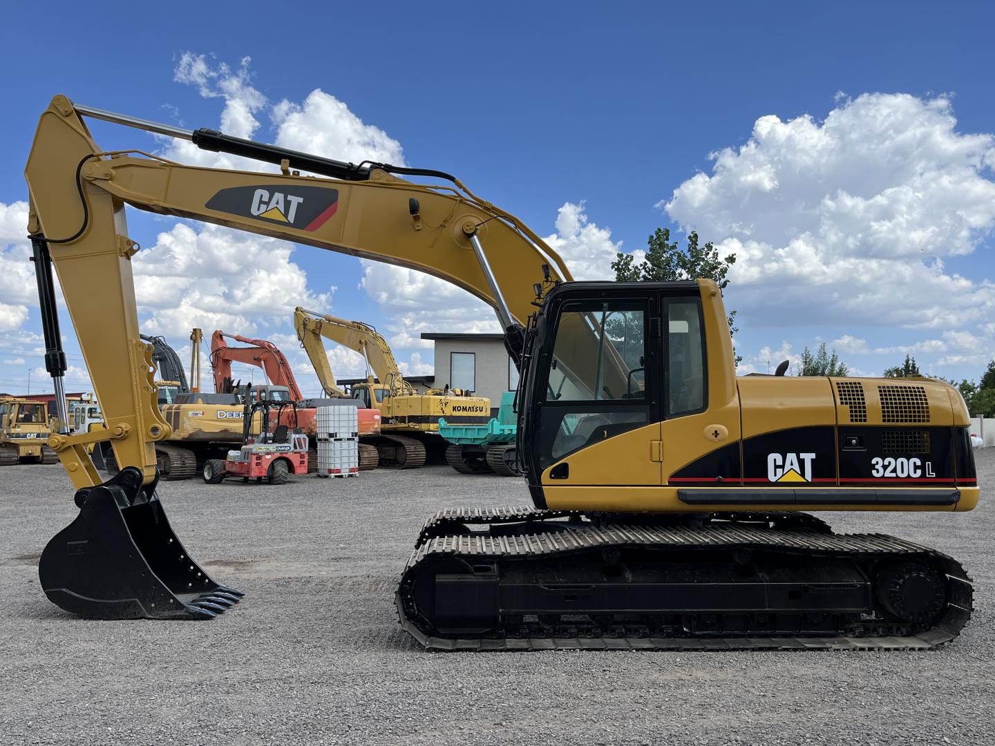 imagenes/INVOICE/2025/18392/EXCAVADORA_CATERPILLAR_320C_15.JPG