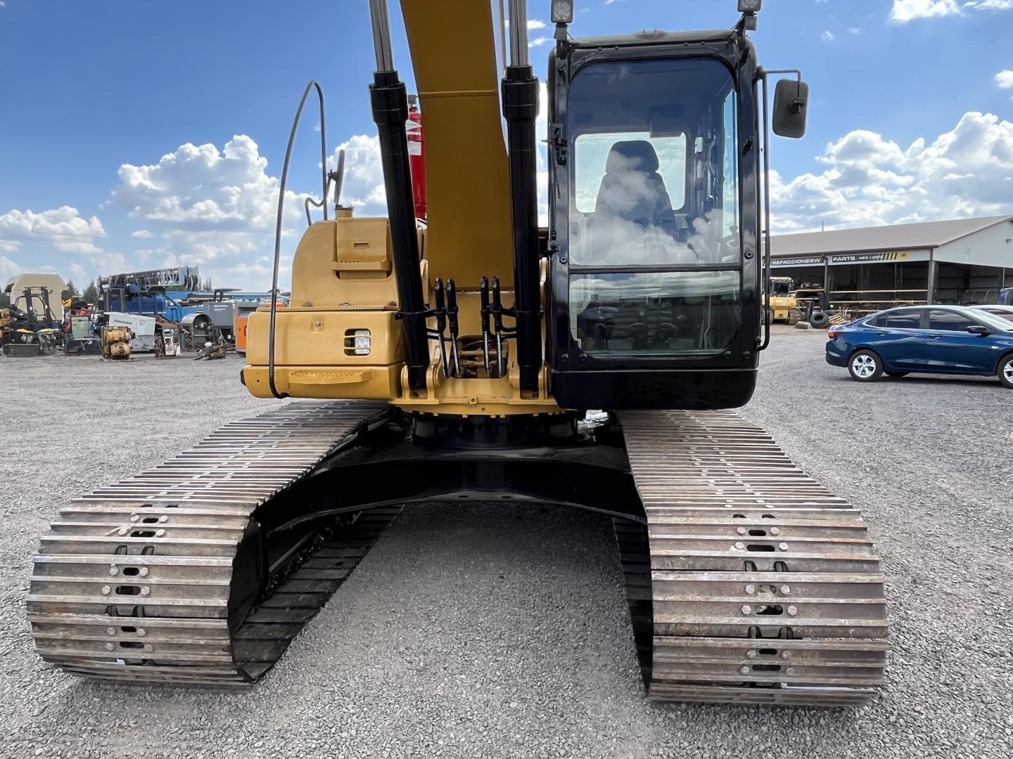 imagenes/INVOICE/2025/18392/EXCAVADORA_CATERPILLAR_320C_51.JPG