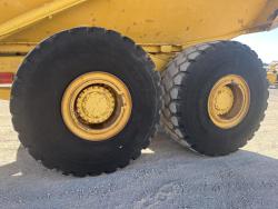 CATERPILLAR 740