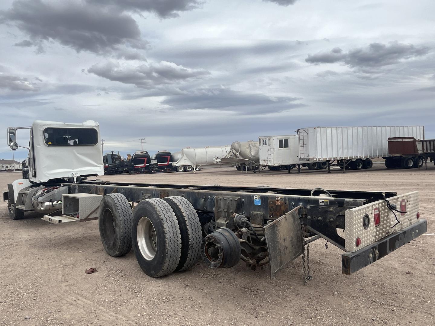 imagenes/INVOICE/2025/18450/CAMION_PETERBILT_367_18.JPG