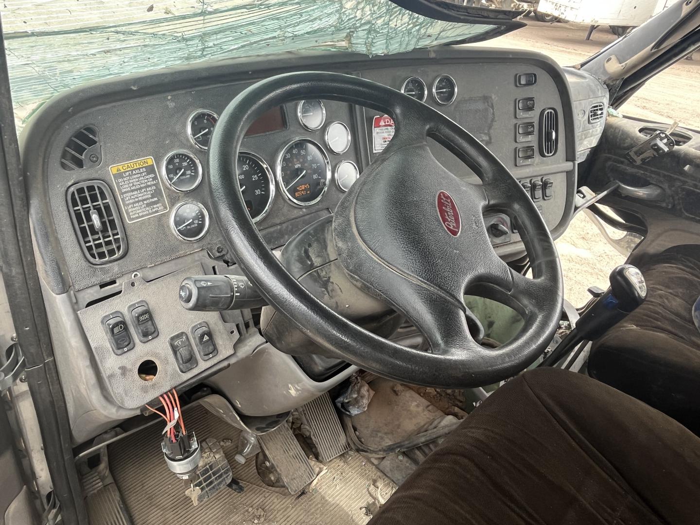 imagenes/INVOICE/2025/18450/CAMION_PETERBILT_367_37.JPG