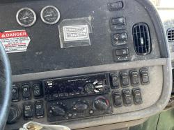 CAMION PETERBILT 367 CON GRUA TIPO TITAN