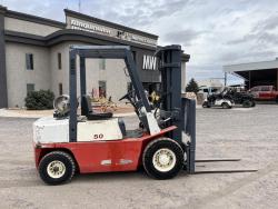 MONTACARGAS NISSAN CPJ02A25PV