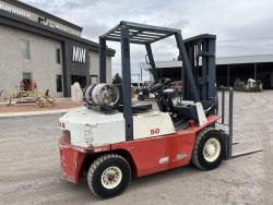 MONTACARGAS NISSAN CPJ02A25PV