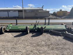 TRITURADORA DE MAYALES JOHN DEERE 520