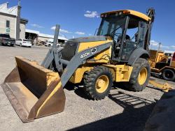RETROEXCAVADORA JOHN DEERE 410K