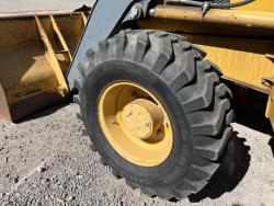 RETROEXCAVADORA JOHN DEERE 410K