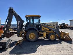 RETROEXCAVADORA JOHN DEERE 410K