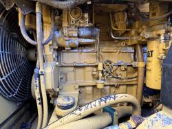 PAVIMENTADORA CATERPILLAR AP-1055B