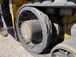 PAVIMENTADORA CATERPILLAR AP-1055B